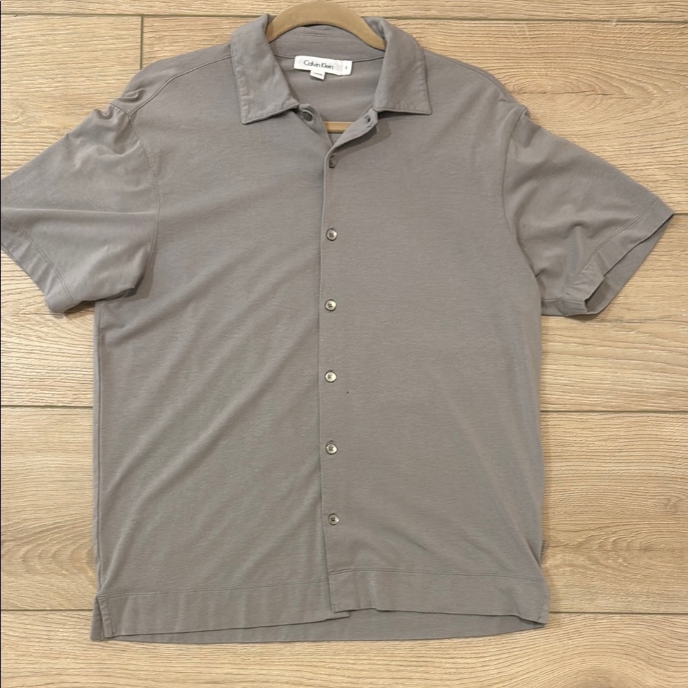 Calvin Klein Men's Gray Shirt